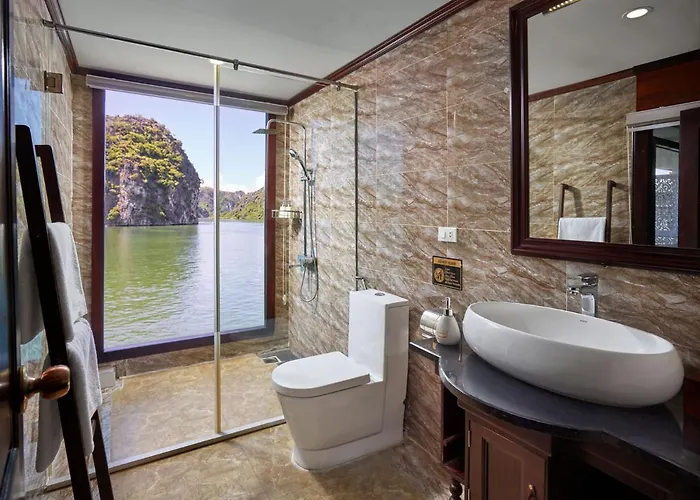 Lan Ha Lotus Cruise 4* Ha Long