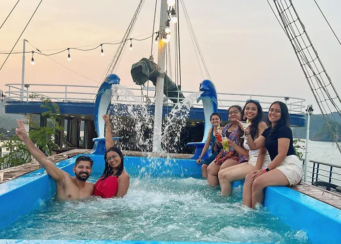 Lan Ha Lotus Cruise 4* Ha Long